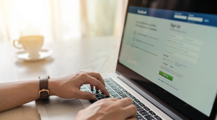 5 Ways In Which Social Media Affects Your Mental Health! Social Media and Mental Wellness