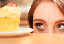 This Is Why You Crave For Junk During Your Cycle Time!