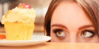 This Is Why You Crave For Junk During Your Cycle Time!