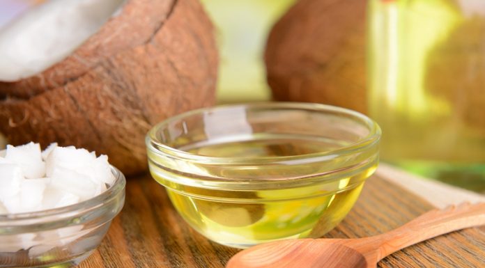 Here’s Everything You Need To Know About MCT Oil